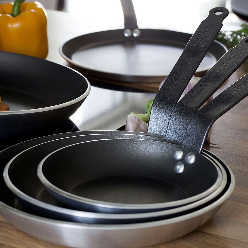 de Buyer - CHOC RESTO INDUCTION - Non-Stick round Pan de Buyer - CHOC RESTO INDUCTION - Non-Stick round Pan