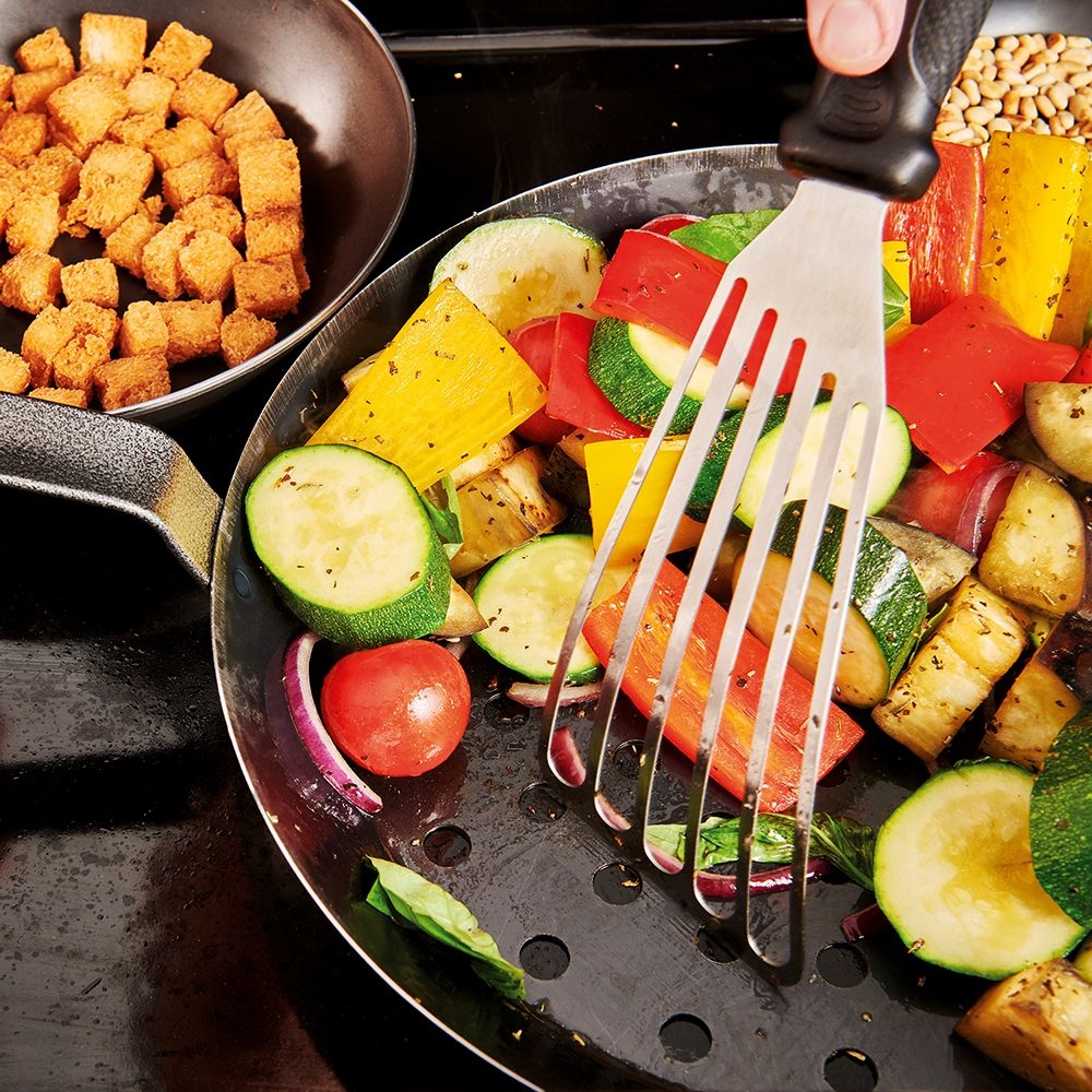 de Buyer - Vegetable perforated pan 28 cm - BBQ de Buyer - Vegetable perforated pan 28 cm - BBQ